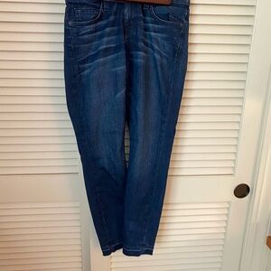 Current/Elliott Dark Blue Ankle Jeans.